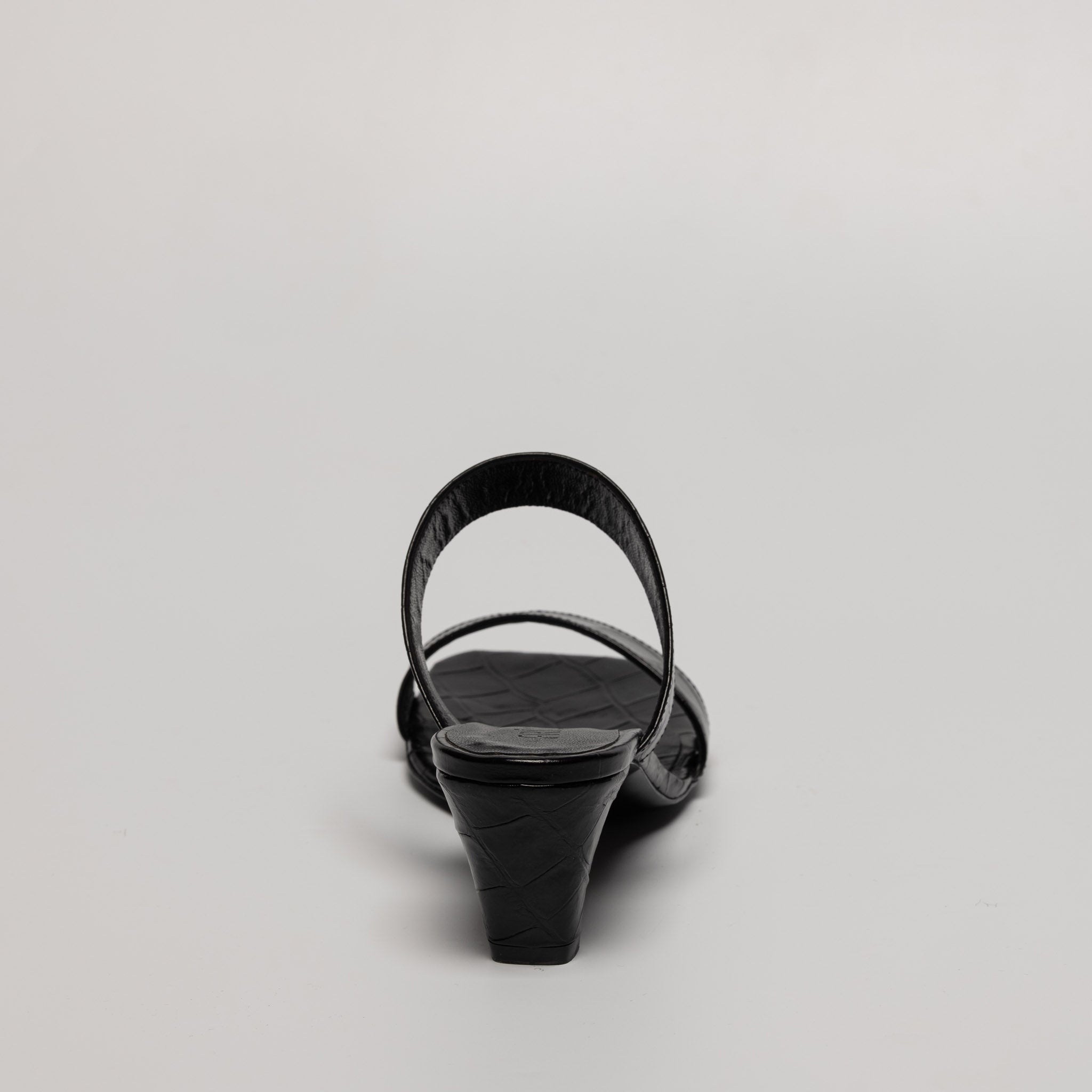 NUDA – Sandalo Essential | Cocco nero
