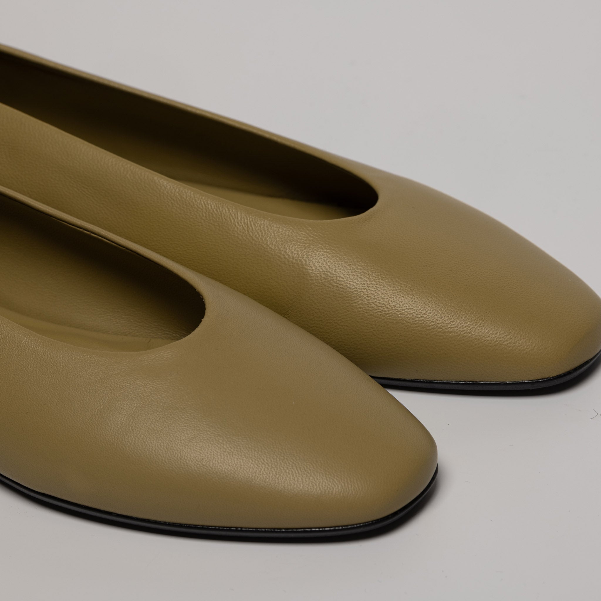 FORMA – Ballerina Essential | Nappa asparago