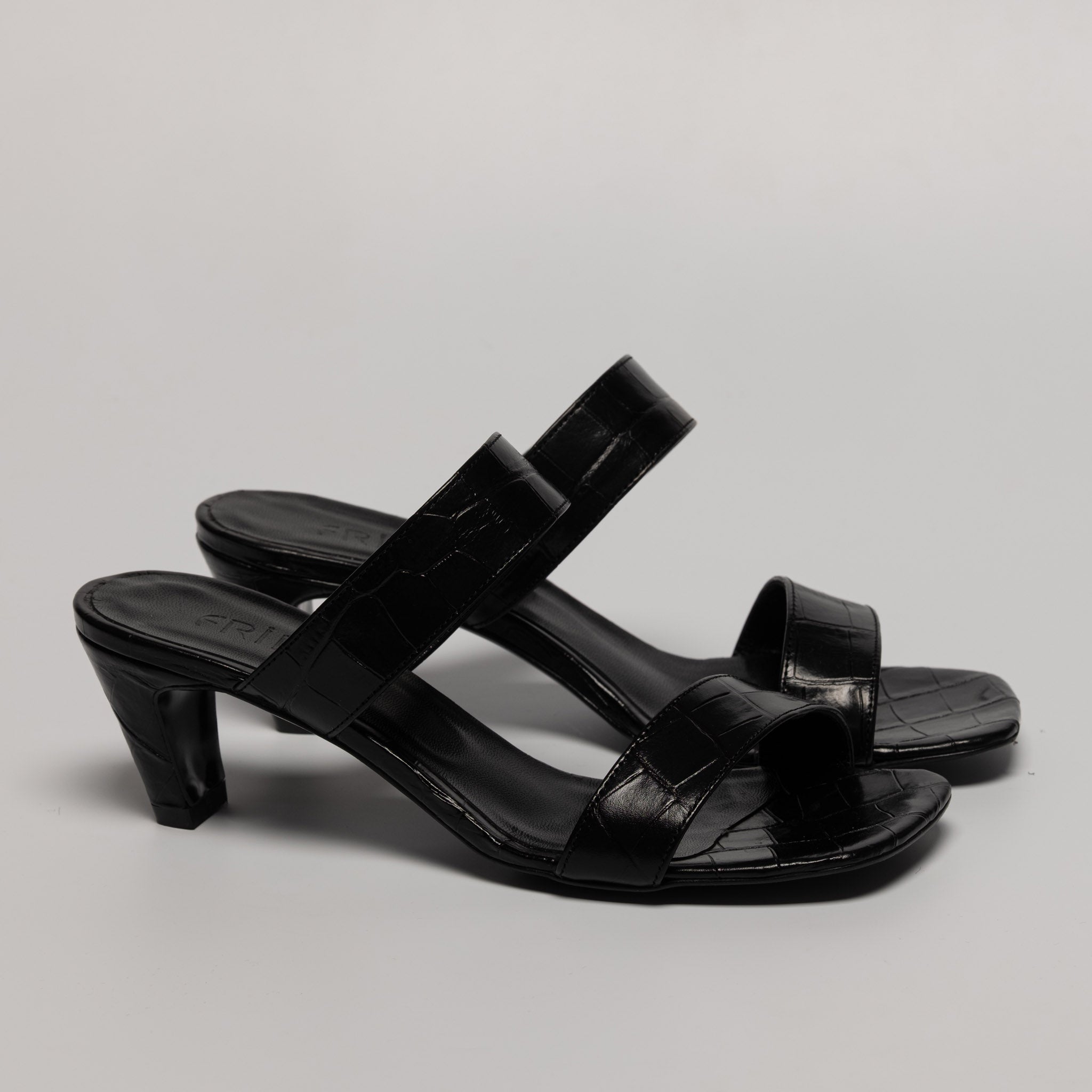 NUDA – Sandalo Essential | Cocco nero